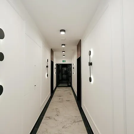 Przy Nawrot, Wszystko Nowe, 550 M Do Piotrkowskiej