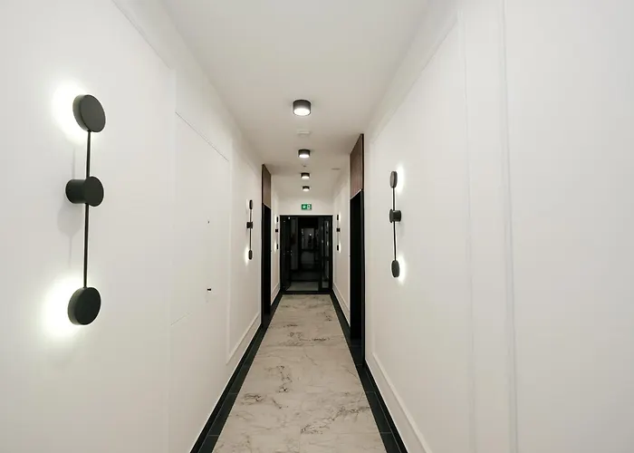 Przy Nawrot, Wszystko Nowe, 550 M Do Piotrkowskiej