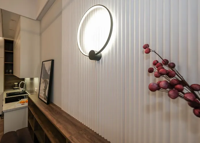 Przy Nawrot, Wszystko Nowe, 550 M Do Piotrkowskiej * Лодзь